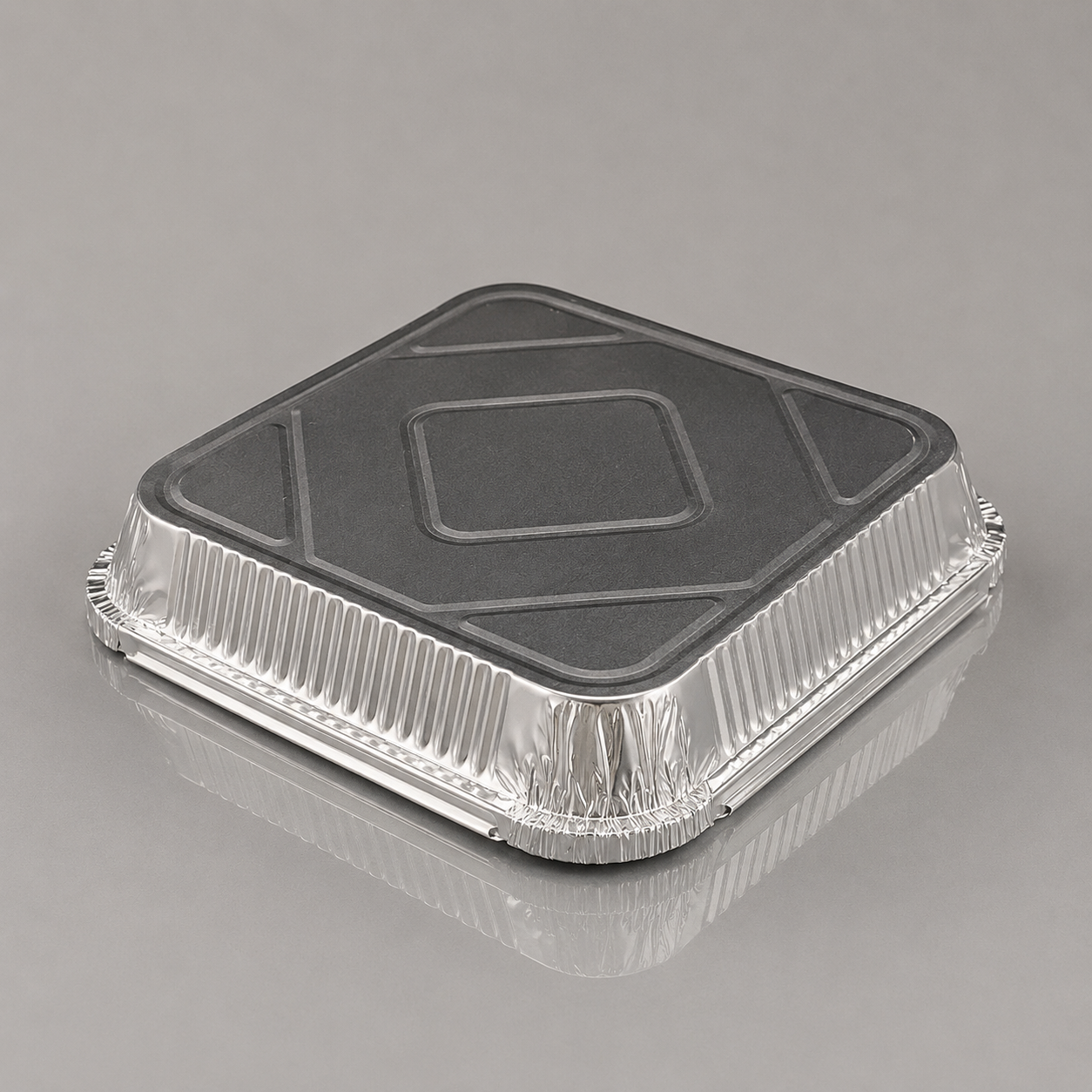 9x9 inch aluminium container, open view