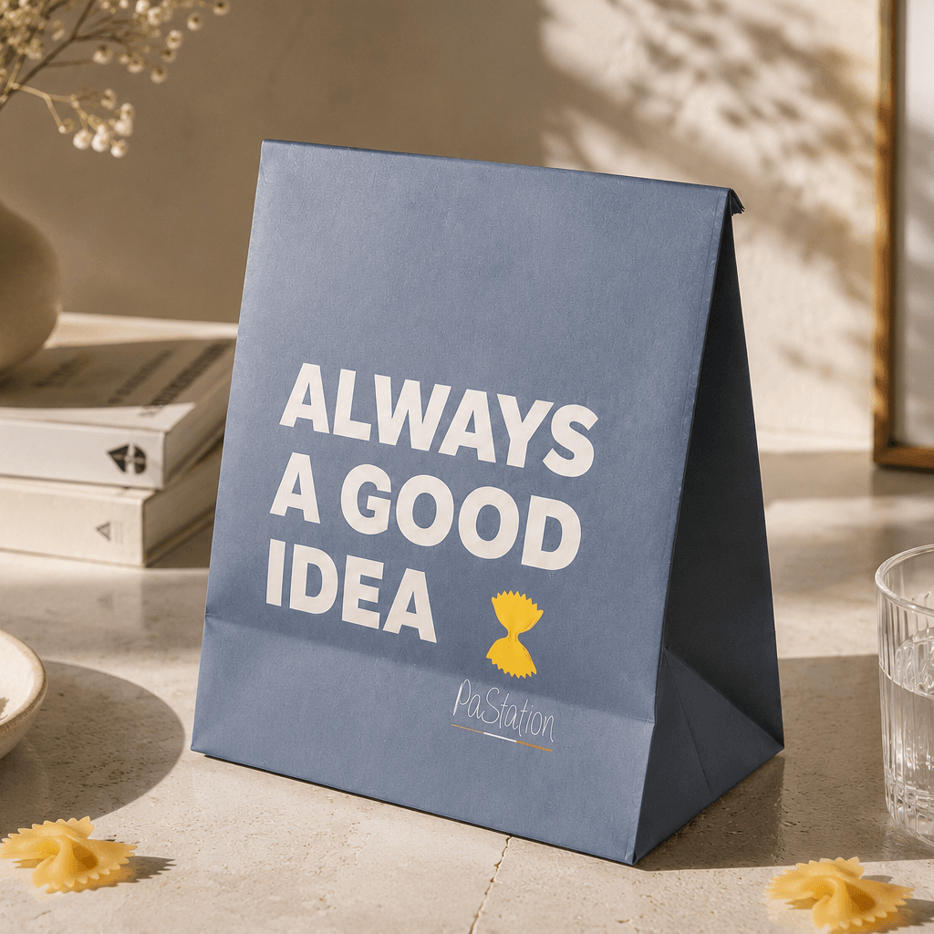 Custom printed paper carrier bag showcasing Box2Pack’s bespoke branded takeaway packaging.