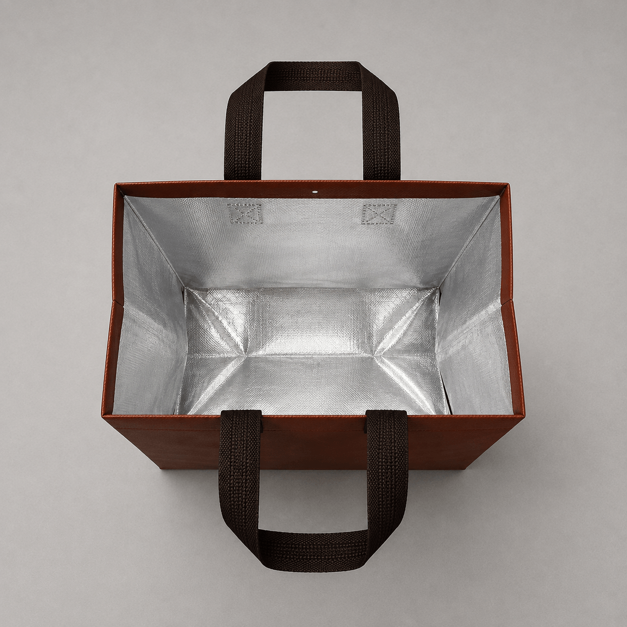 Medium insulated food delivery bag with thermal foil lining