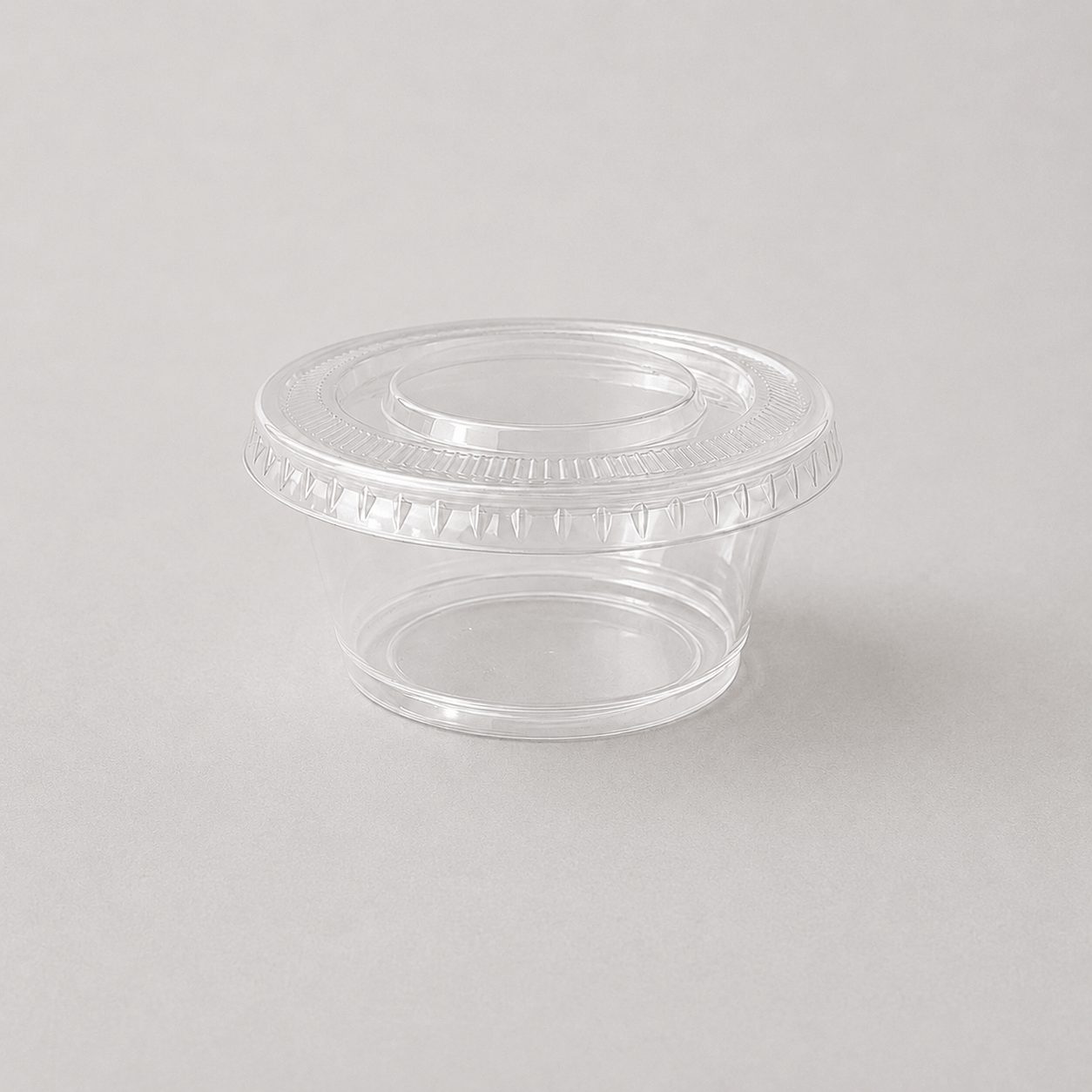 2oz plastic sauce bowl with lid